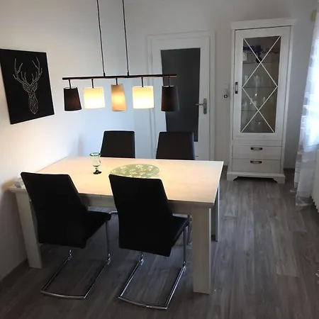 Family-friendly Escape, Cleaning Included Hébergement de vacances Ballenstedt